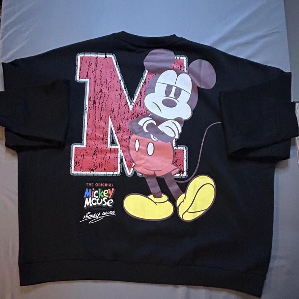 Disney Women's multi Sweatshirt